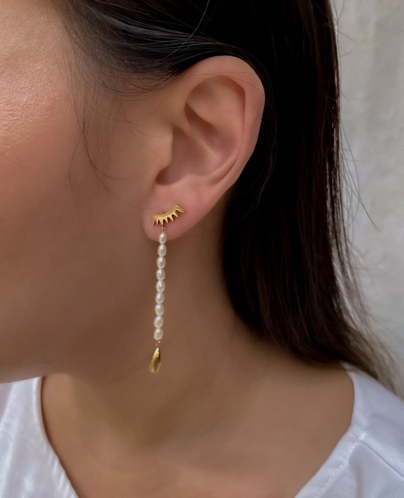 Siena Eyes Pearl Dainty Earrings