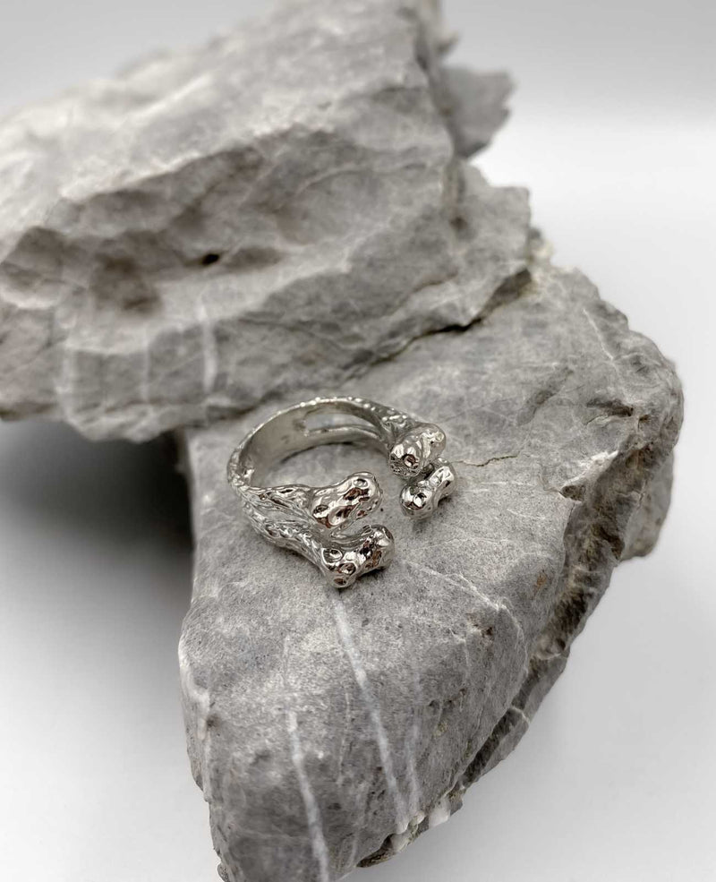 kaylee-claw-silver-ring